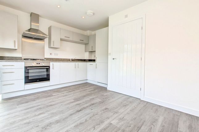6 Yealm Close, Chellaston, Derbyshire photo 2