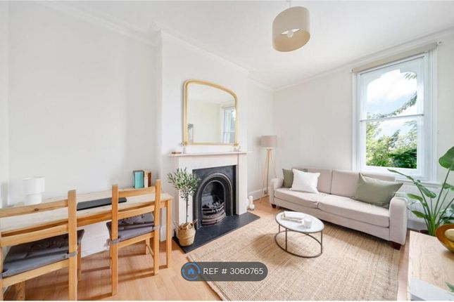 D Alexandra Road, London photo 3