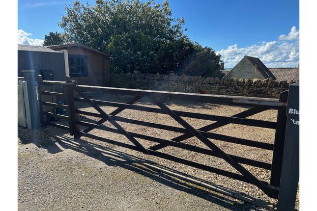 Barn conversion for sale in Bell Yard, Stamford