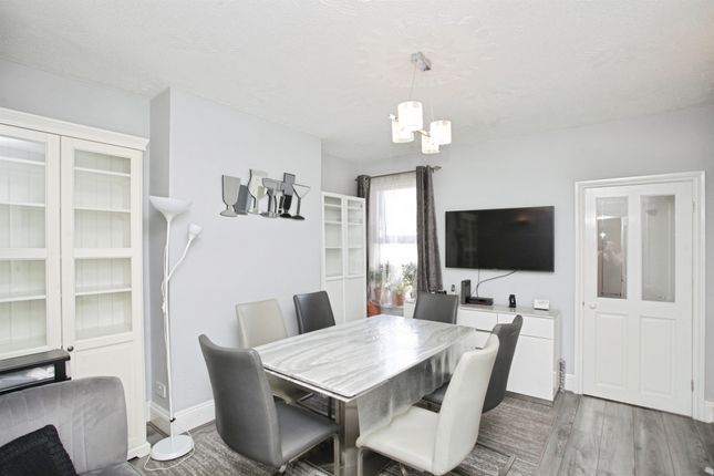 53, Stephen Street, Rugby photo 4