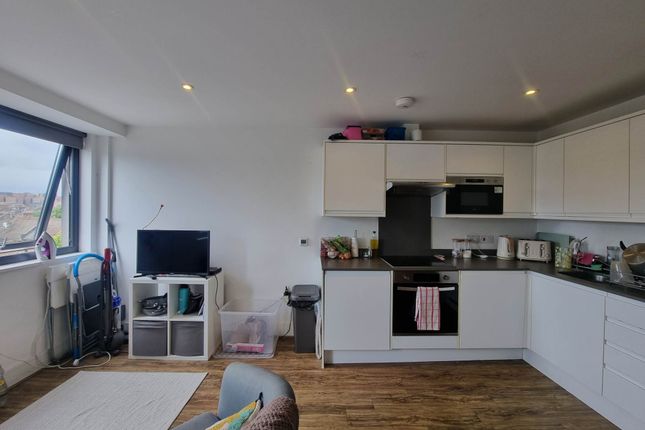Hampden Road, London photo 3