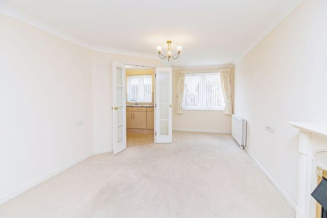 Flat for sale in Pearl Court, Aylesbury