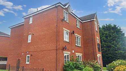 Flat for sale in Wyre Close, Bradford