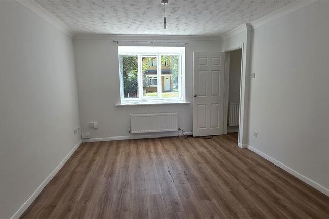 17, Ashton Gardens, Huntingdon photo 4
