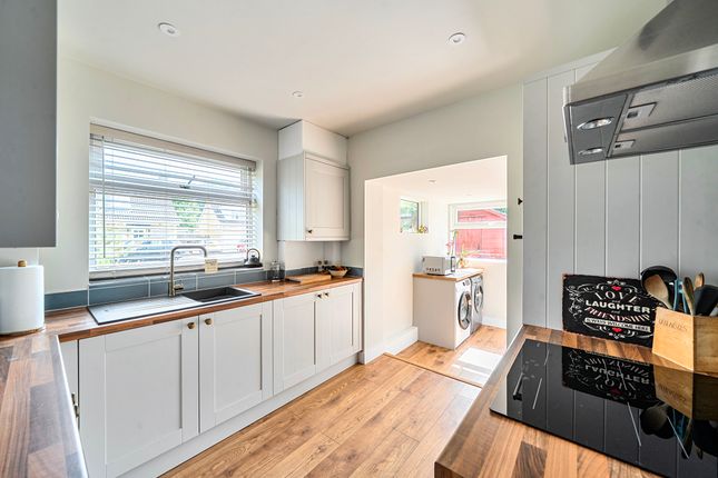 17, Willow Grove, South Cerney photo 4