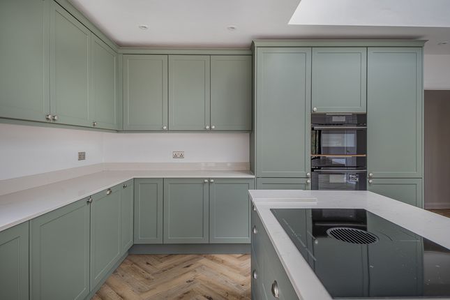 33, Dalmeny Avenue, Margate photo 4