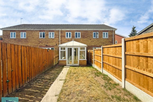 34, Walstow Crescent, Armthorpe, Doncaster photo 2