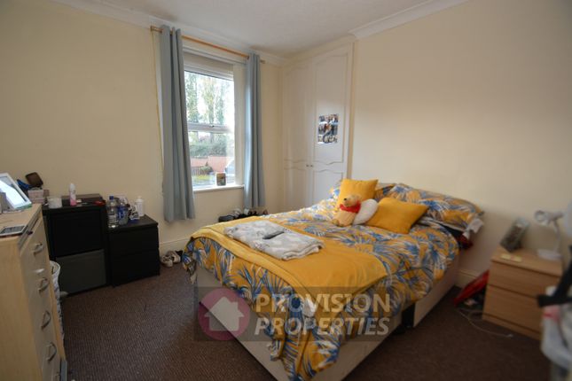 Cardigan Road, Headingley photo 5