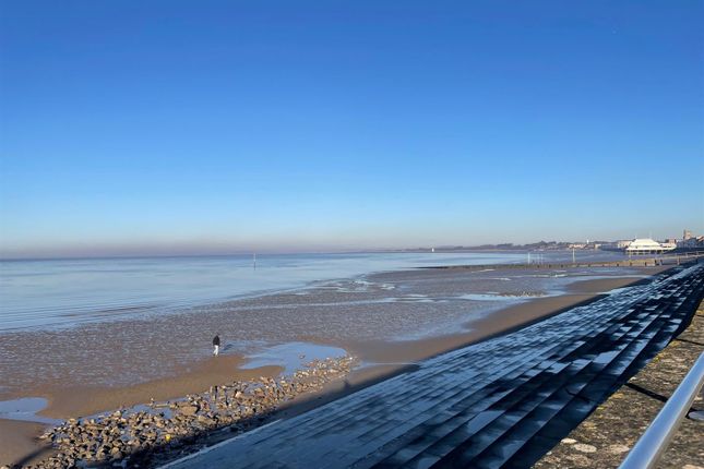 The Saltings, South Esplanade, Burnham-On-Sea photo 4