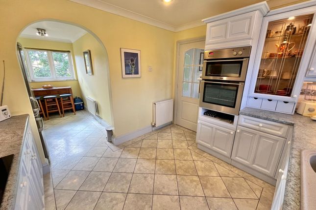 10, Two Hills Park, Saltash photo 4