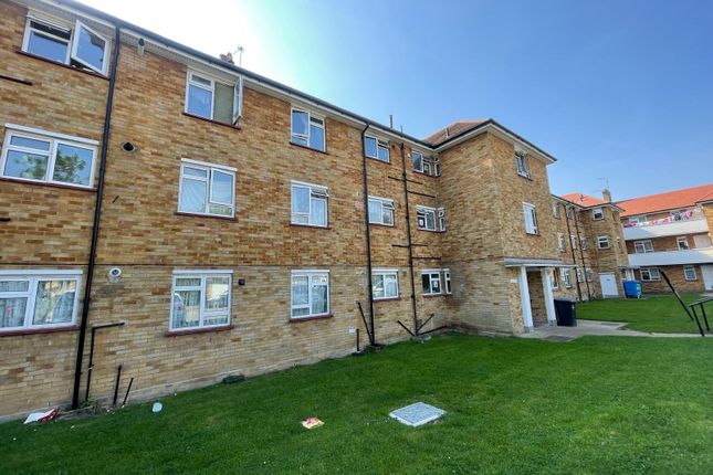 Thumbnail Flat to rent in Sutherland Court, Kingsbury Road, London