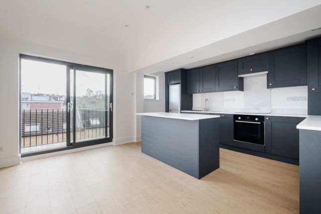 110B, Alexandra Park Road, London photo 2