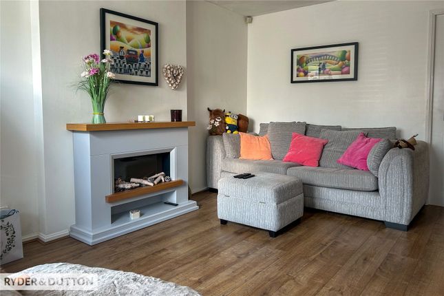 23, Ravenoak Drive, Manchester photo 3
