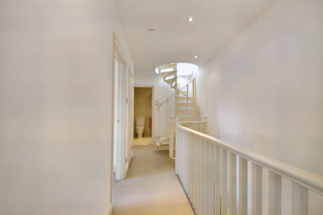 Mews house for sale in Dove Mews, London