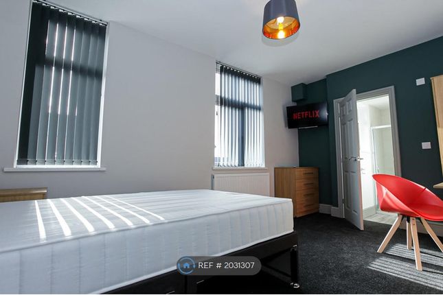 Thumbnail Room to rent in Tootal Road, Salford