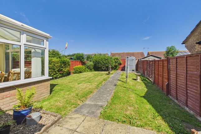 25, Axe Close, Weston-Super-Mare photo 2