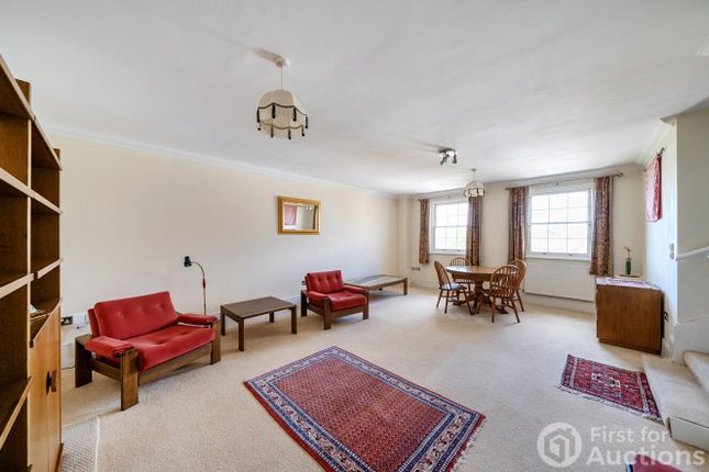 Flat 16 Tivoli Mansions, 115, The Park, Gloucestershire photo 3
