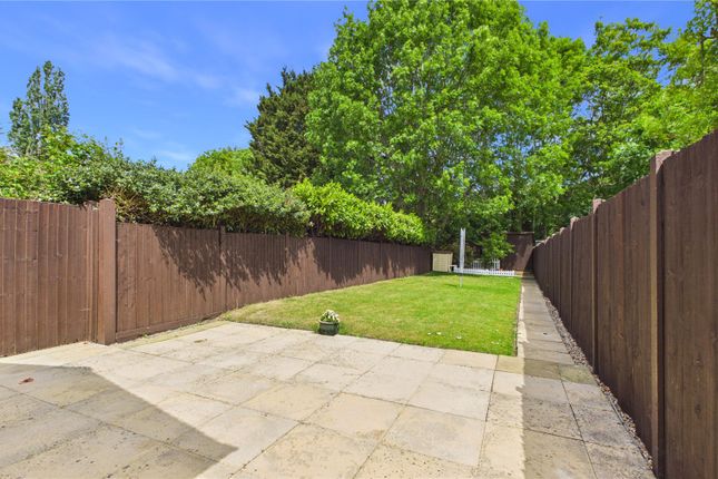 168, Guildford Road, Surrey photo 2
