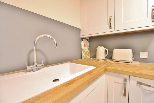 Flat 17 Grosvenor Court, Gosport Road, Fareham photo 3