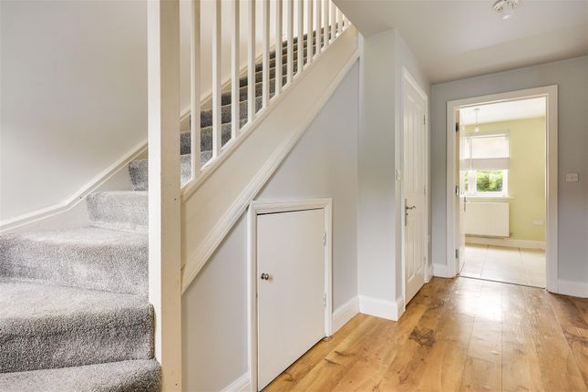 11, James Wadsworth Close, Cambridge photo 3