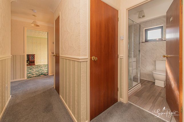 18 Lark Rise, Newport photo 4