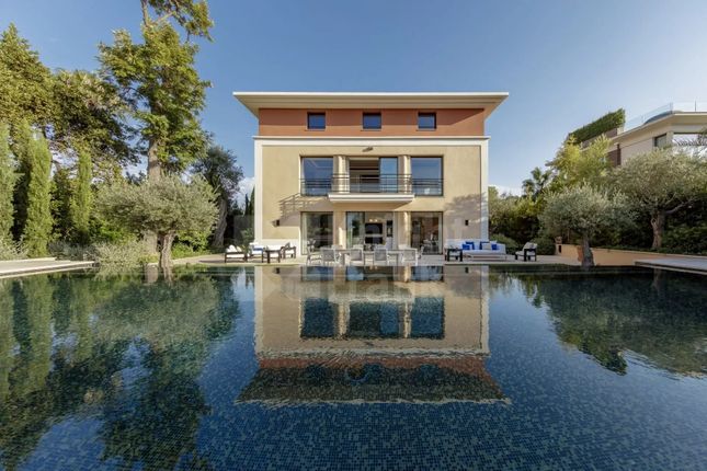 Villa for sale in Saint-Jean-Cap-Ferrat, 06230, France