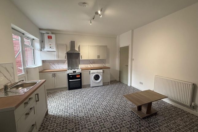 83, Kensington Road, Middlesbrough photo 2