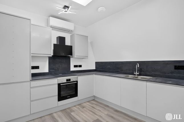 Flat 8, 1, Southern Road, London photo 3
