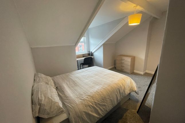 Grimthorpe Terrace, Leeds photo 5