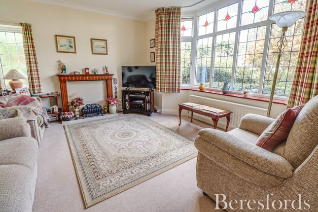 65, Mount Crescent, Brentwood photo 4