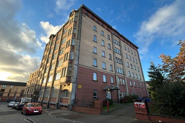 Thumbnail Flat to rent in Clarendon Street, Glasgow
