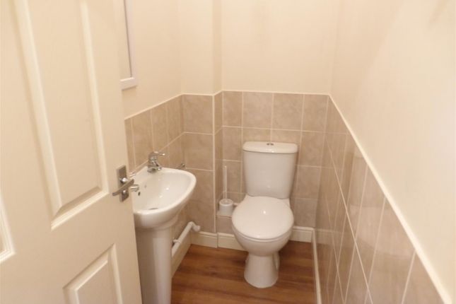 Cloakroom/wc