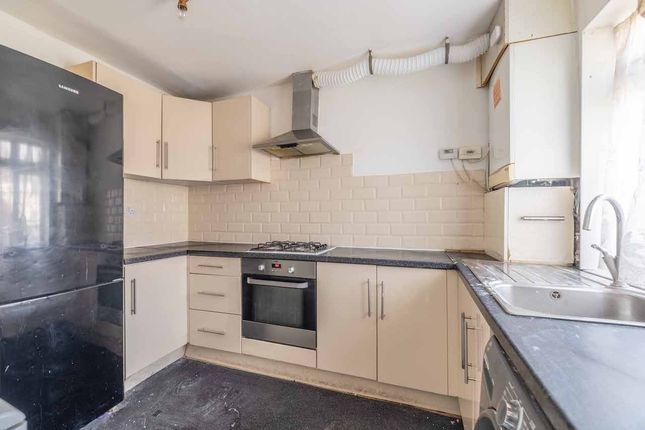 13, North Road, West Drayton photo 3