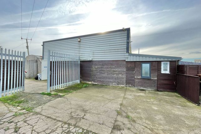 Roots Bungalow Garages, Euximoor Drove, Wisbech photo 2
