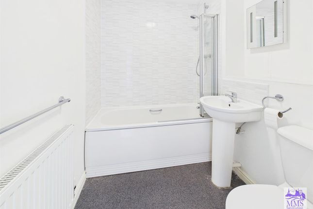 9 Windrush House, Butlers Park Way, Strood photo 4