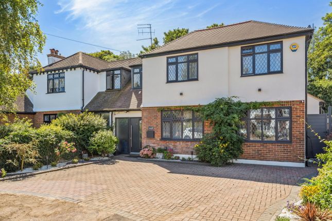 Thumbnail Semi-detached house for sale in The Highlands, Rickmansworth