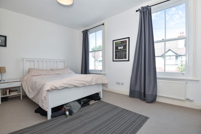 6, Grove Road, London photo 4