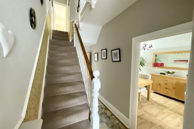 18, College Hill, Llanelli photo 4