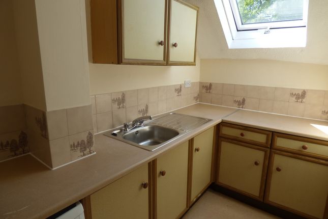 7, tavistock court, LUTON photo 5