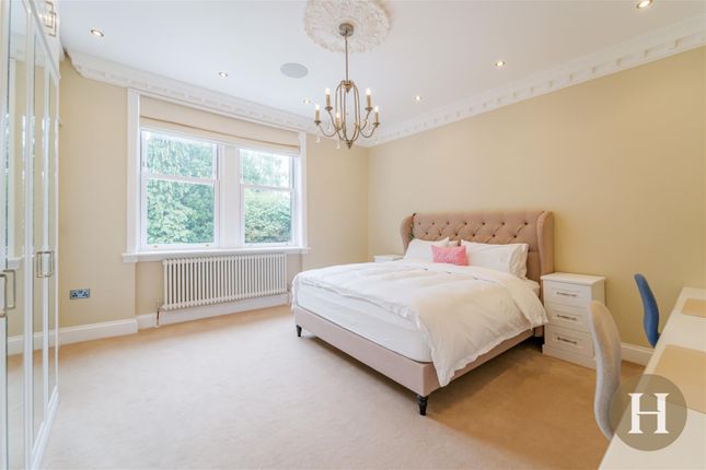 Hadleigh Estate Agents-36.Jpg