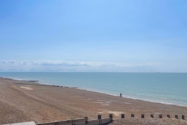 Flat for sale in Marina, St. Leonards-On-Sea