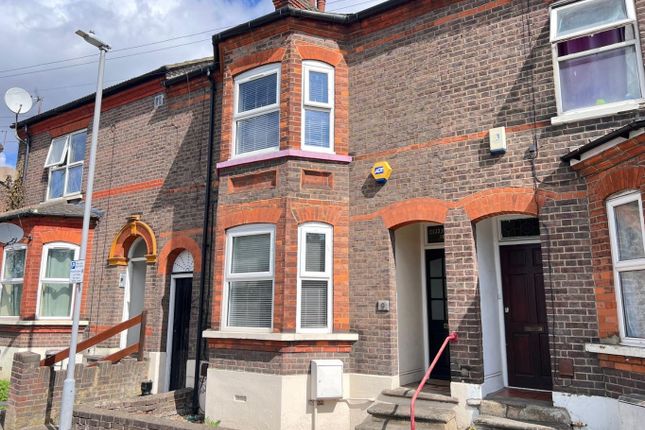 Terraced house to rent in Windmill Road, Luton, Bedfordshire