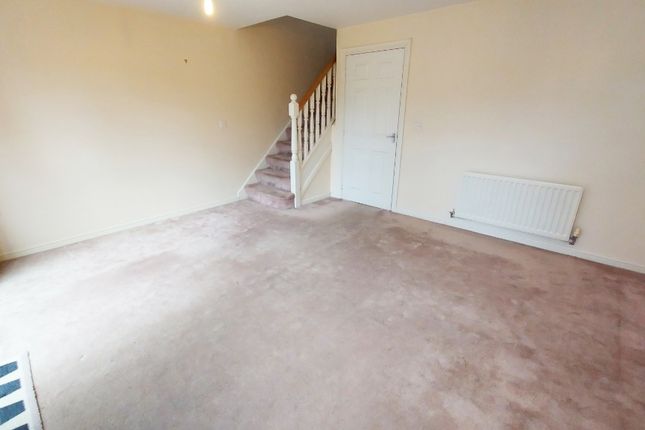 Terraced house to rent in Dexter Avenue, Grantham