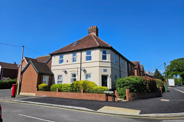 1-bed flat on Flats 1, 2, 3 & 6 Avenue Court,, The Avenue, Hampshire, £530,000