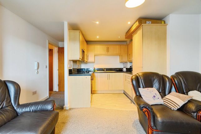 806 Marsden House, Marsden Road, Bolton photo 4
