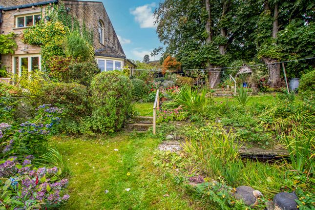 End terrace house for sale in Lamma Well Road, Holmfirth