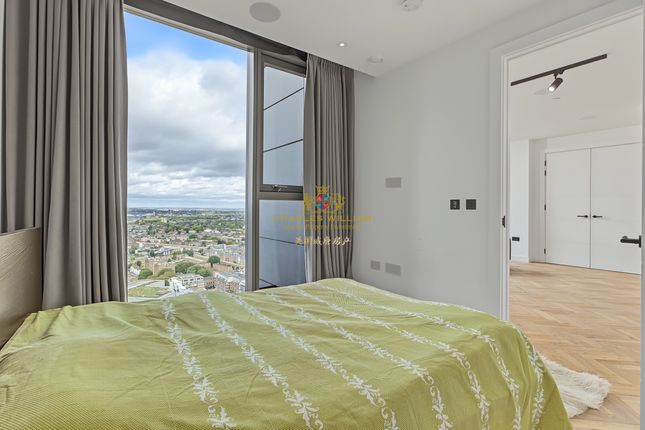 Apartment 202, Valencia Tower, London photo 2