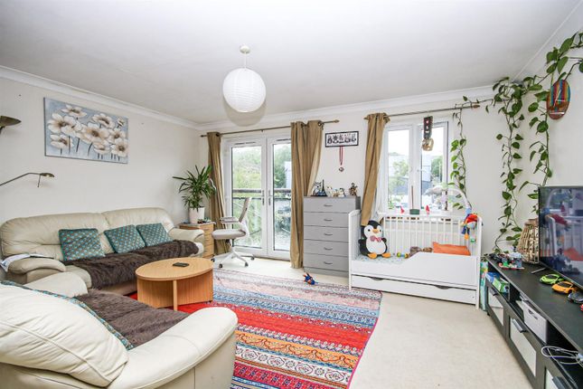 14 East Bank, Wherry Road, Norwich photo 3
