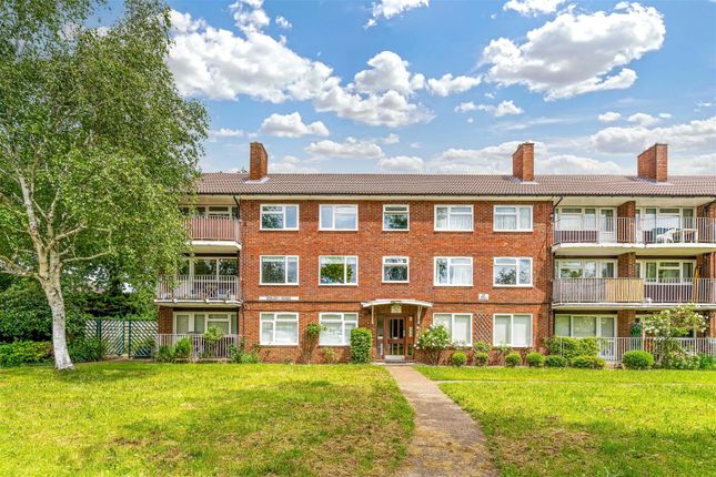 Thumbnail Flat for sale in Wolsey House, Queenswood Avenue, Hampton