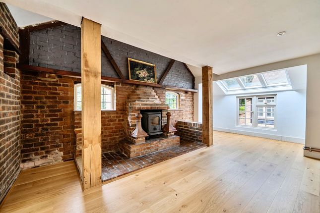 Kiln Cottage Brick Kiln Common, Billingshurst photo 3